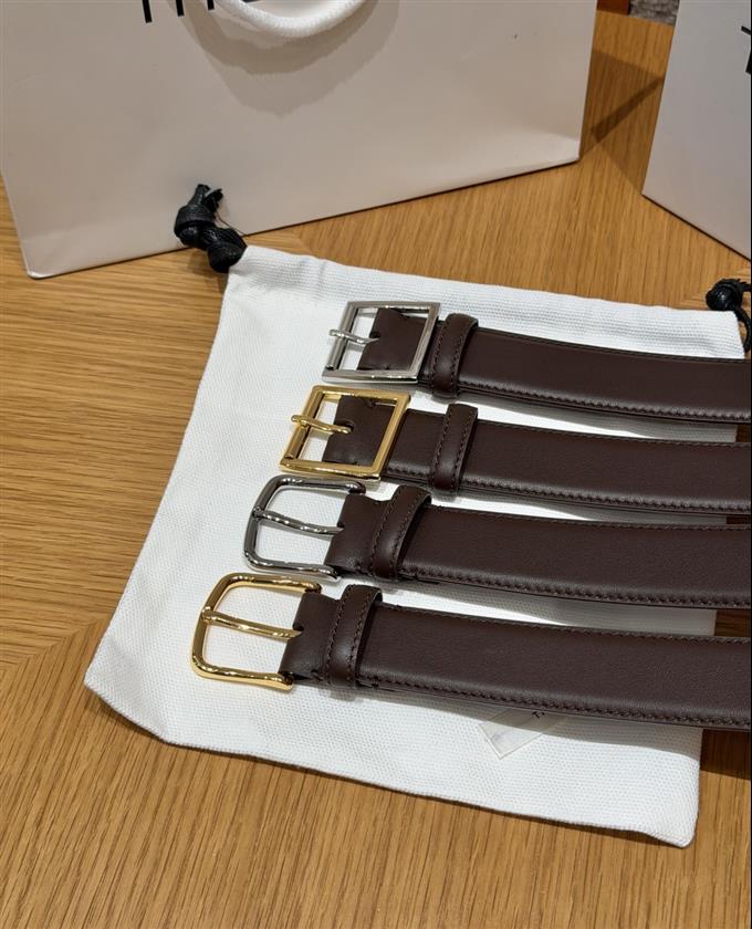 2026818112129156 
